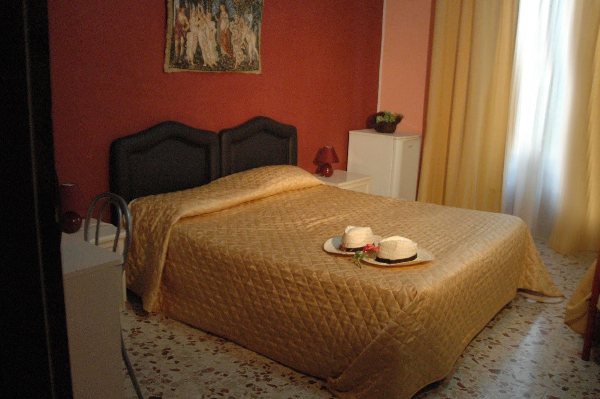 Bed & Breakfast Delle Palme Trapani Exterior photo